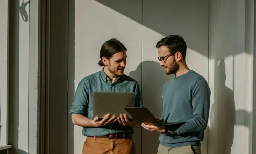 home-9-getintouch-img1